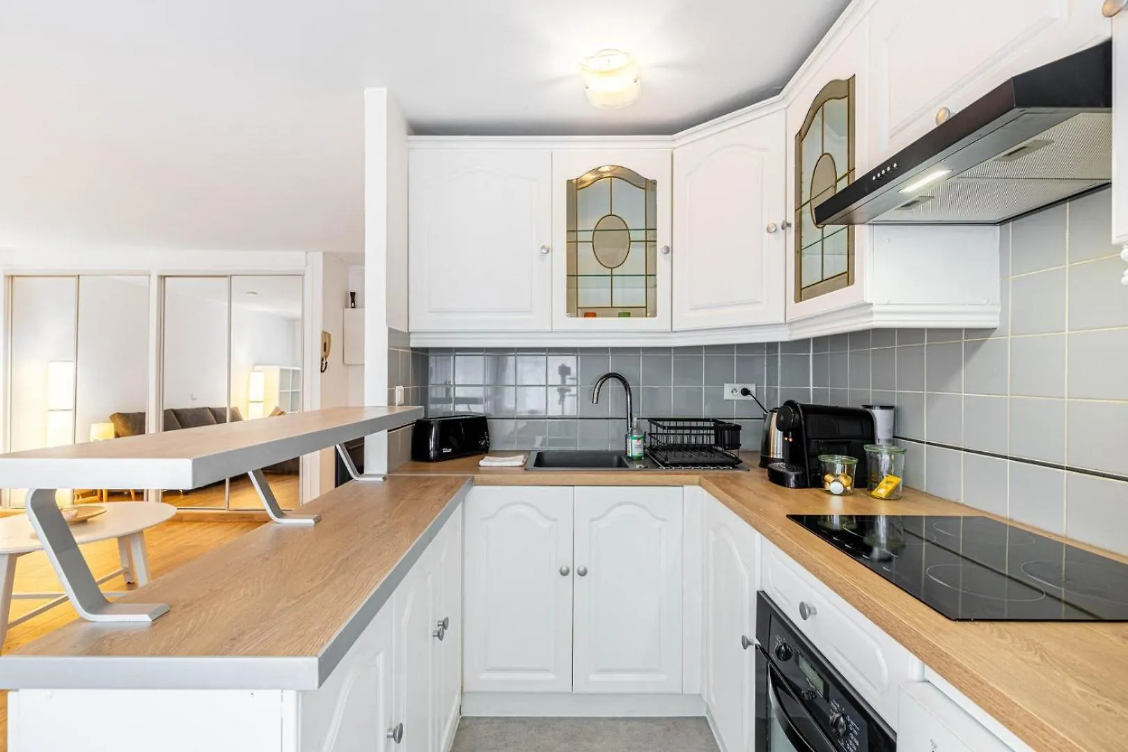 Guestready - Studio Baigne De Lumiere Dans Le 19E Parijs 0*,  Frankrijk