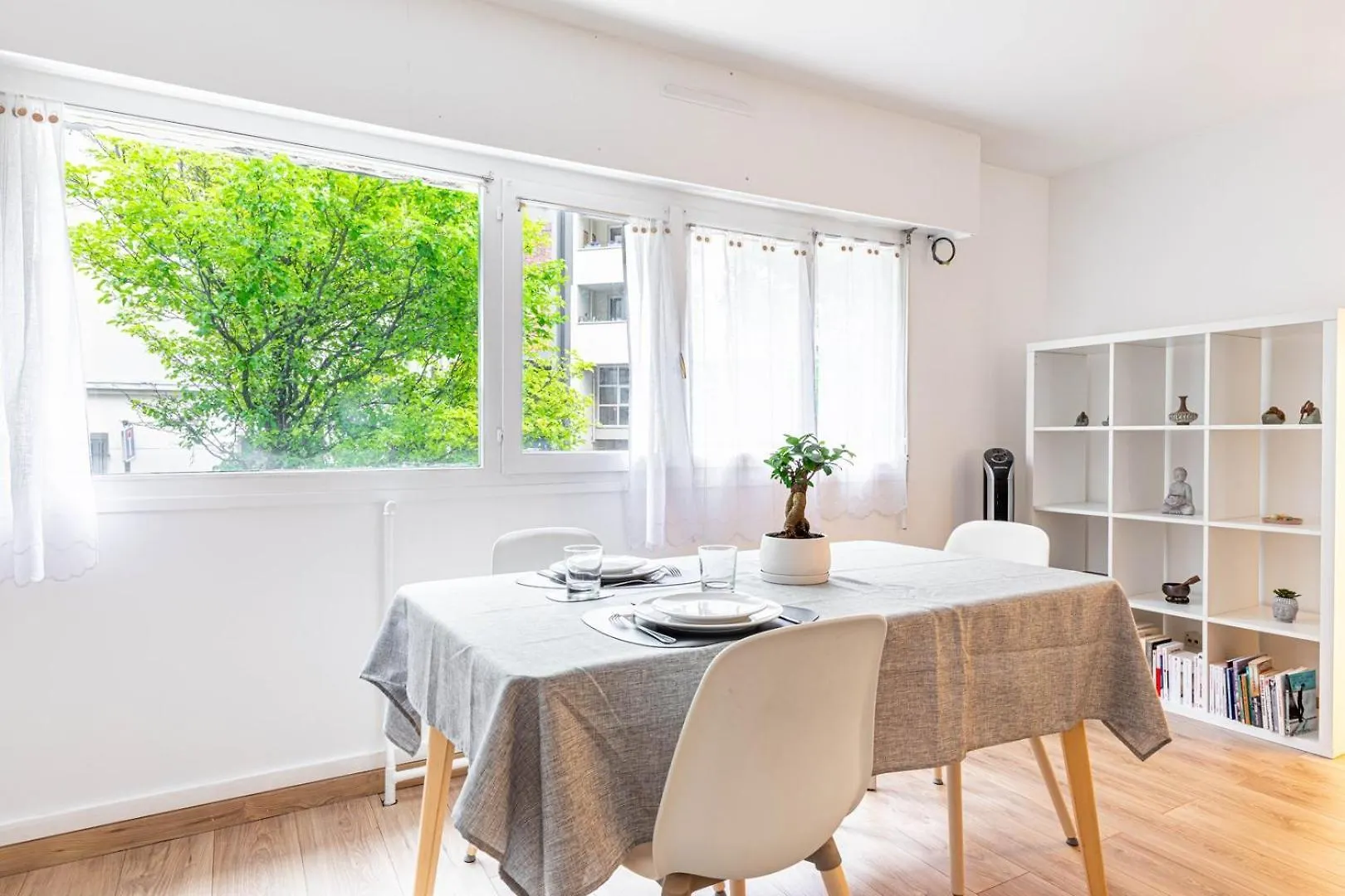 Appartement Guestready - Studio Baigne De Lumiere Dans Le 19E Parijs